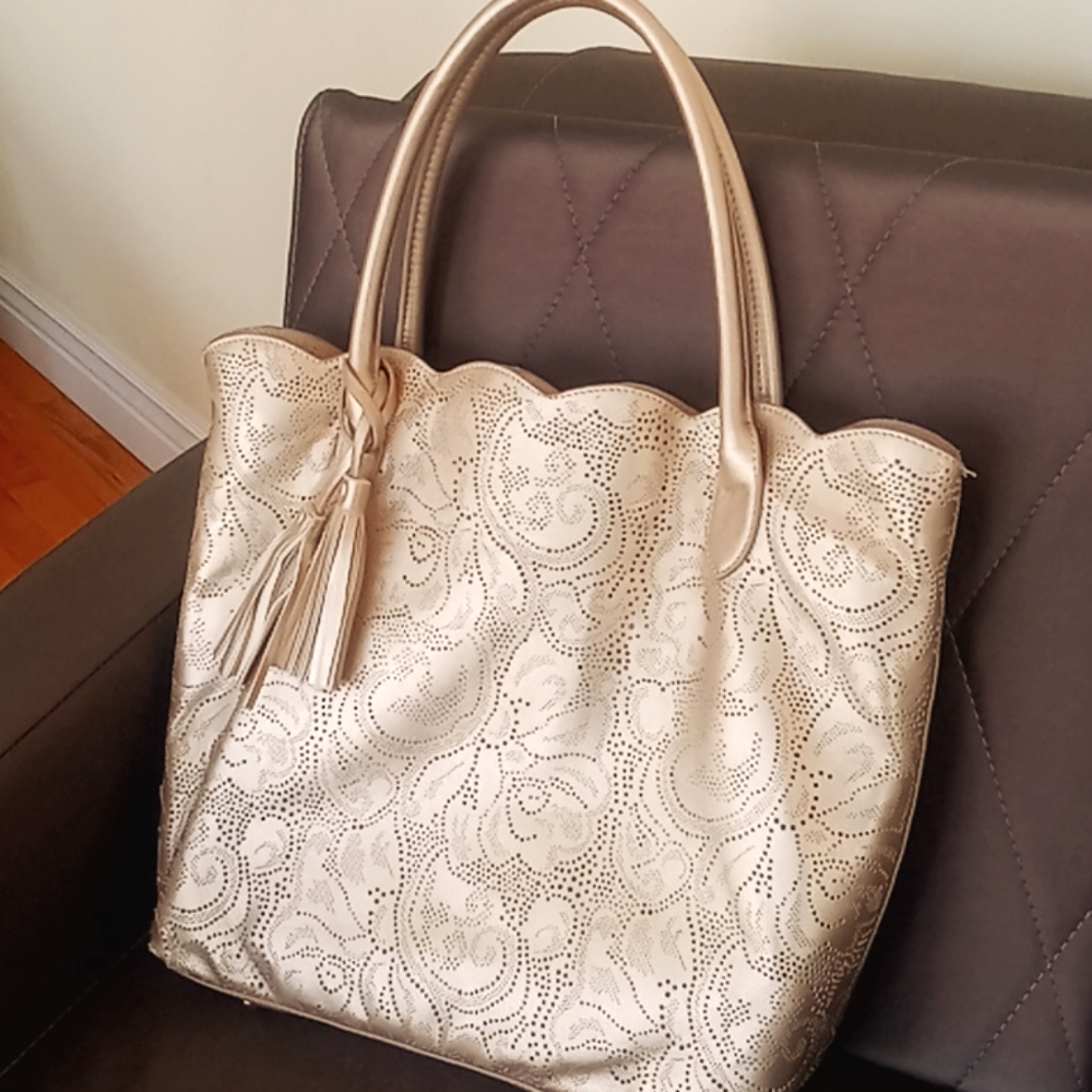 Nico Tote